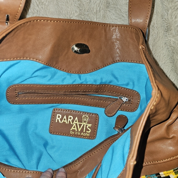 Rara Avis By Iris Apfel - Picture 2 of 7